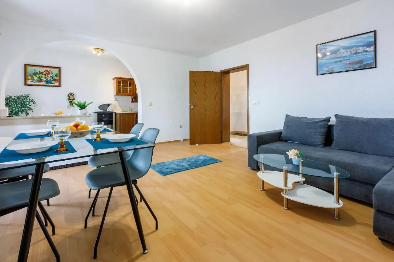 Apartments Anita Novi Vinodolski
