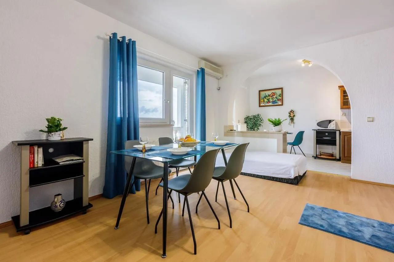 Apartments Anita Novi Vinodolski